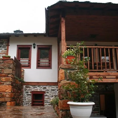 Complex Casa de hóspedes 3*